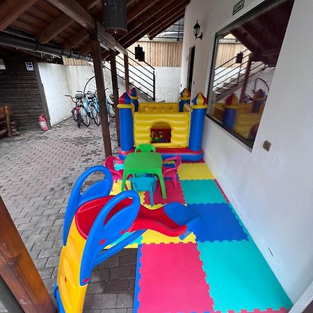 Vila Swe Sar Hotel Curtea de Argeş Buitenkant foto