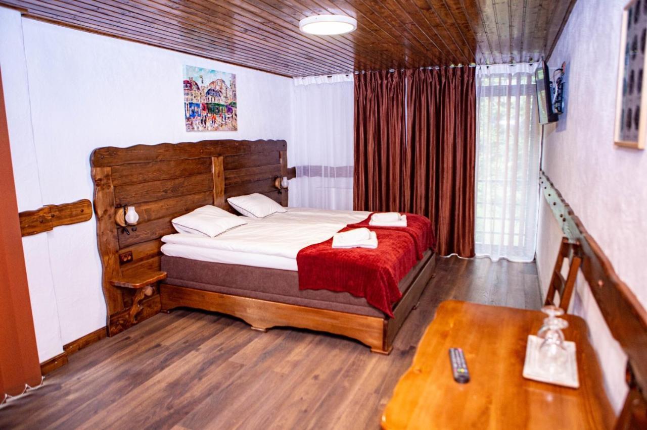 Vila Swe Sar Hotel Curtea de Argeş Buitenkant foto