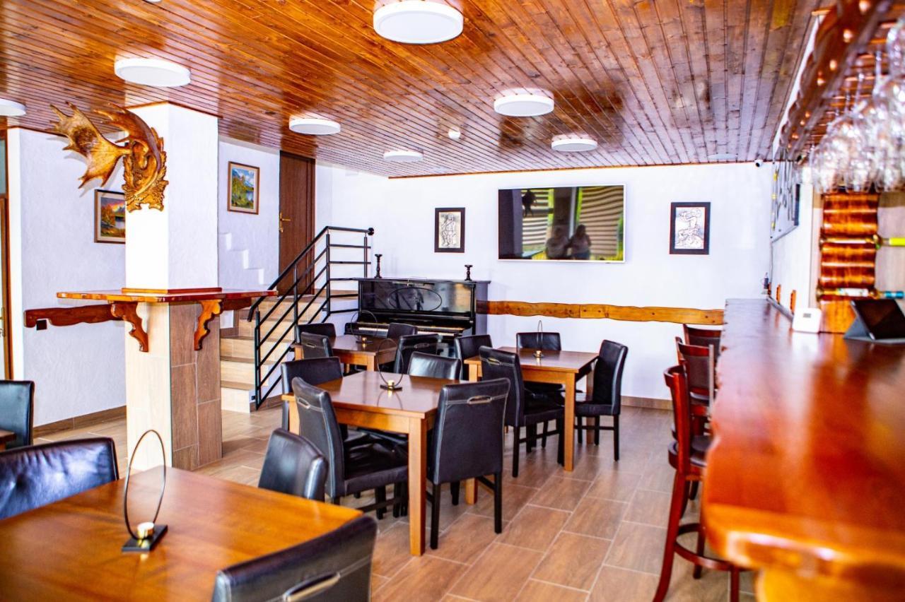 Vila Swe Sar Hotel Curtea de Argeş Buitenkant foto