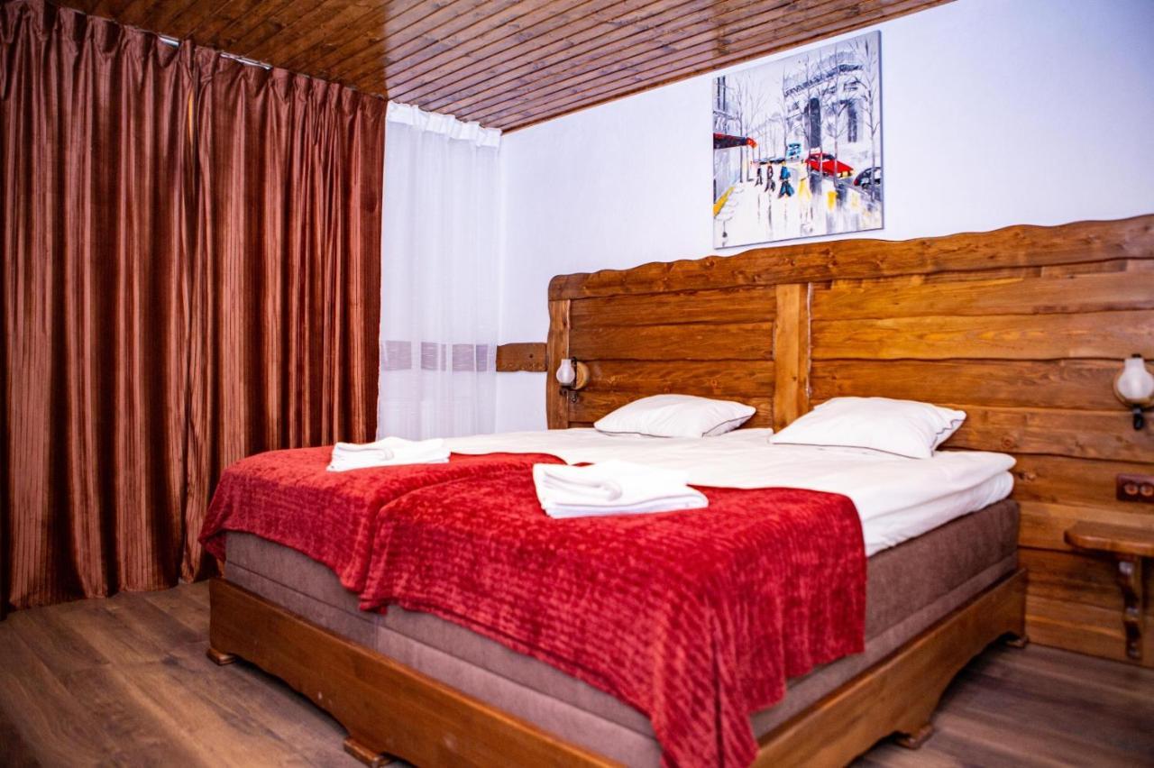 Vila Swe Sar Hotel Curtea de Argeş Buitenkant foto