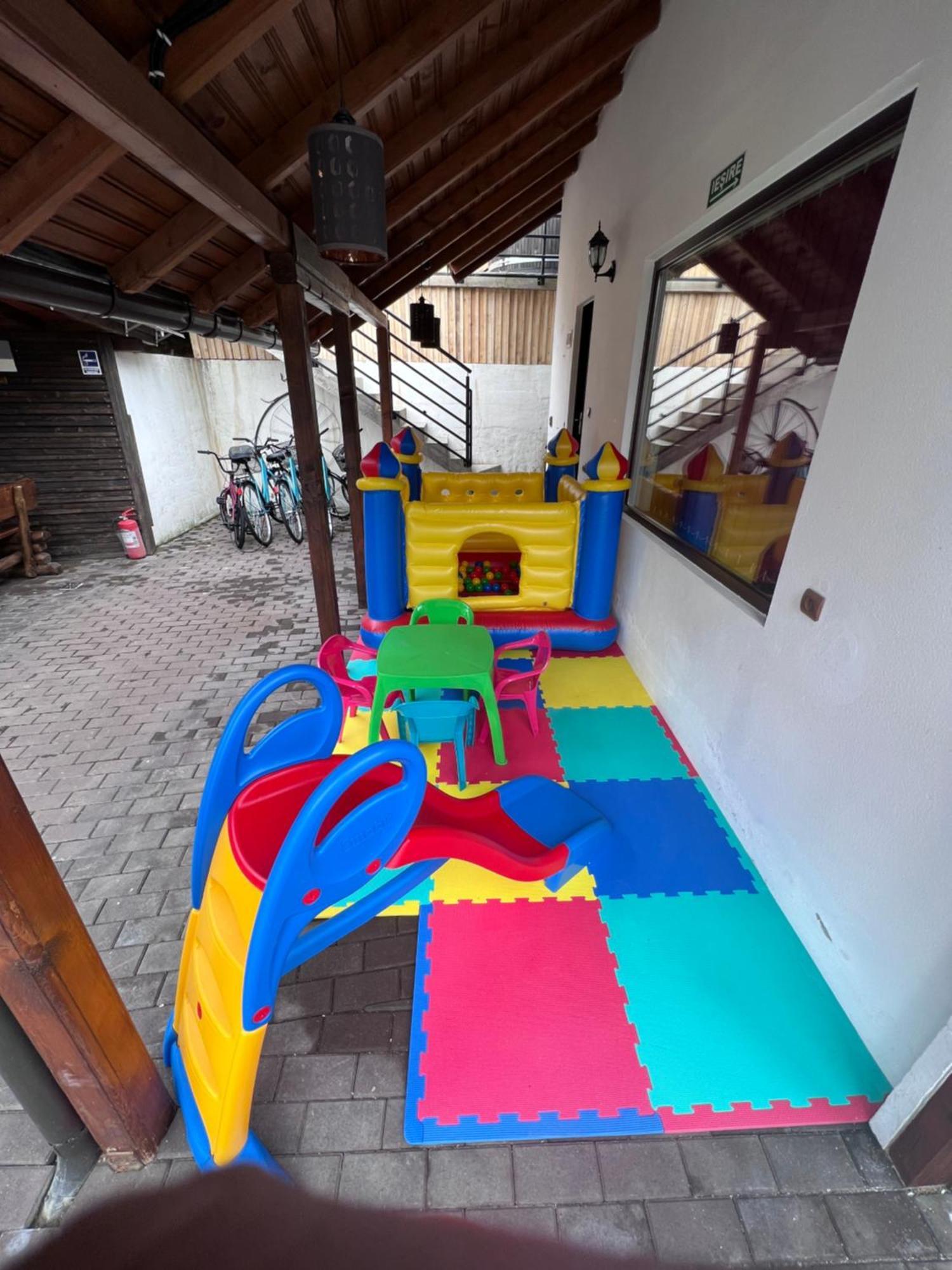 Vila Swe Sar Hotel Curtea de Argeş Buitenkant foto